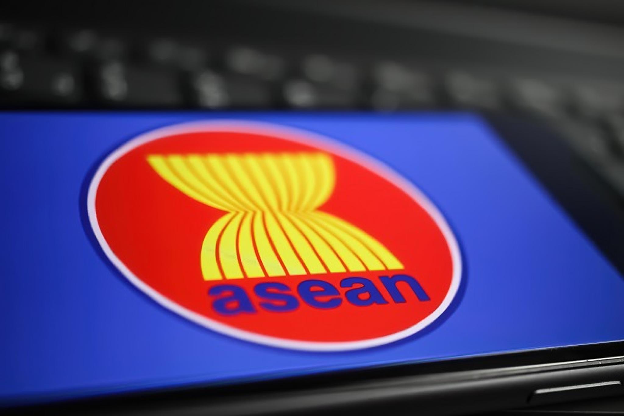 Closeup image of mobile device screen with ASEAN logo by ralf used under Adobe Education License